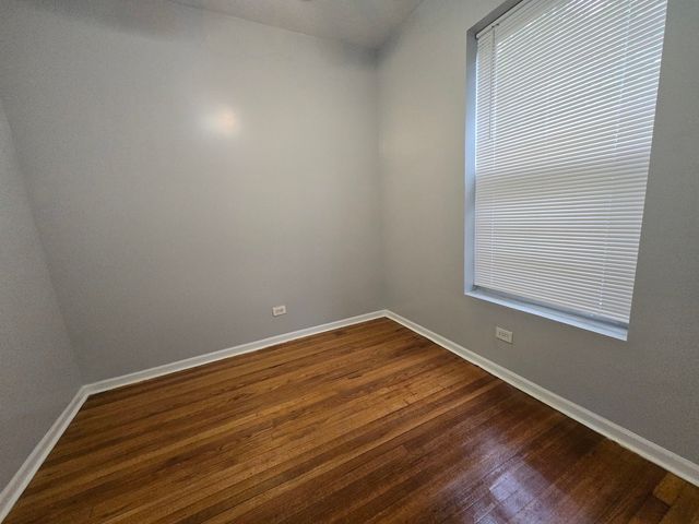 7618 S EMERALD Avenue 2, Chicago, IL 60620