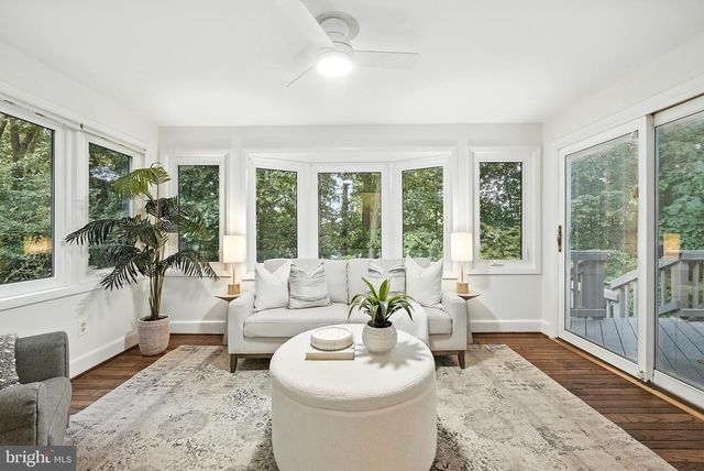 2313 N WAKEFIELD ST, Arlington, VA 22207