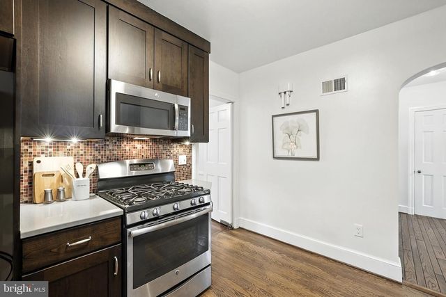 2313 N WAKEFIELD ST, Arlington, VA 22207