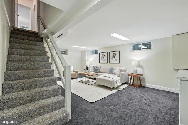 2313 N WAKEFIELD ST, Arlington, VA 22207