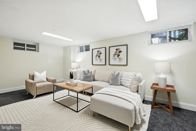 2313 N WAKEFIELD ST, Arlington, VA 22207