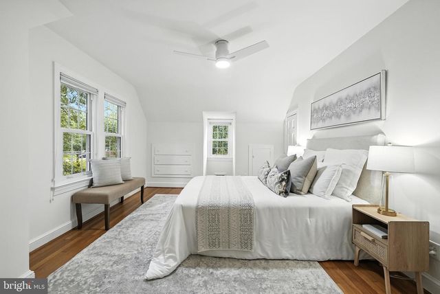 2313 N WAKEFIELD ST, Arlington, VA 22207