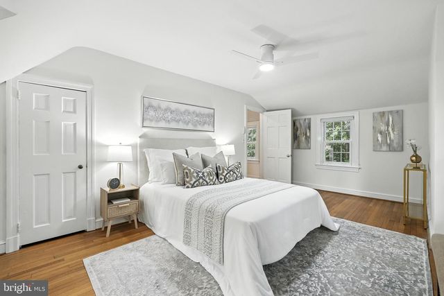 2313 N WAKEFIELD ST, Arlington, VA 22207