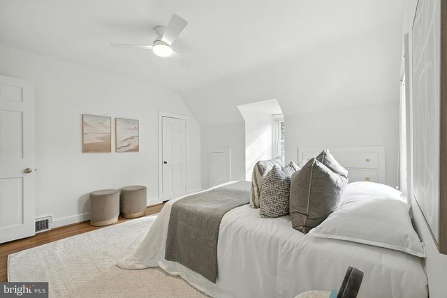 2313 N WAKEFIELD ST, Arlington, VA 22207