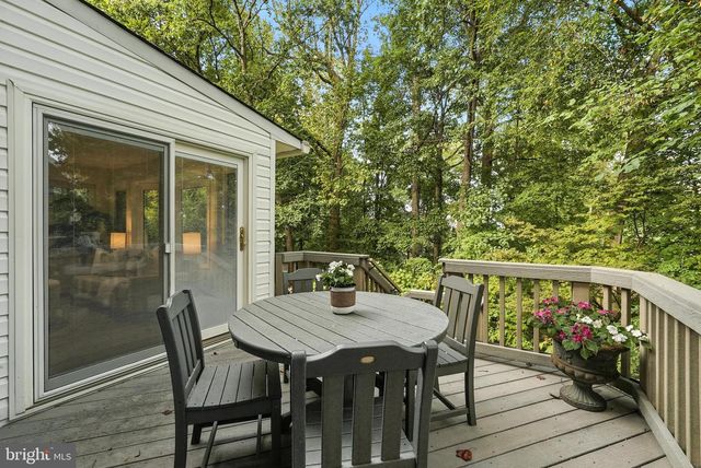 2313 N WAKEFIELD ST, Arlington, VA 22207