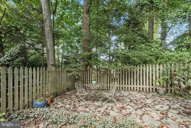 2313 N WAKEFIELD ST, Arlington, VA 22207