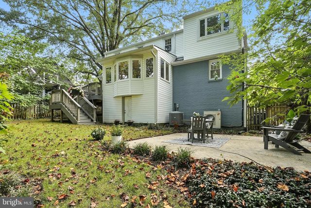 2313 N WAKEFIELD ST, Arlington, VA 22207