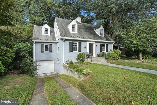 2313 N WAKEFIELD ST, Arlington, VA 22207