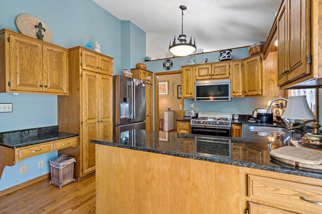 1213 Bluebill Bay Road, Burnsville, MN 55306