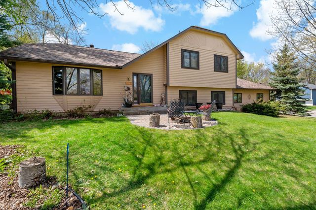 1213 Bluebill Bay Road, Burnsville, MN 55306