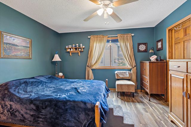 1213 Bluebill Bay Road, Burnsville, MN 55306