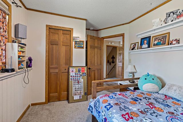 1213 Bluebill Bay Road, Burnsville, MN 55306