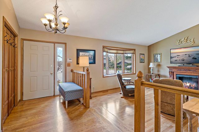1213 Bluebill Bay Road, Burnsville, MN 55306
