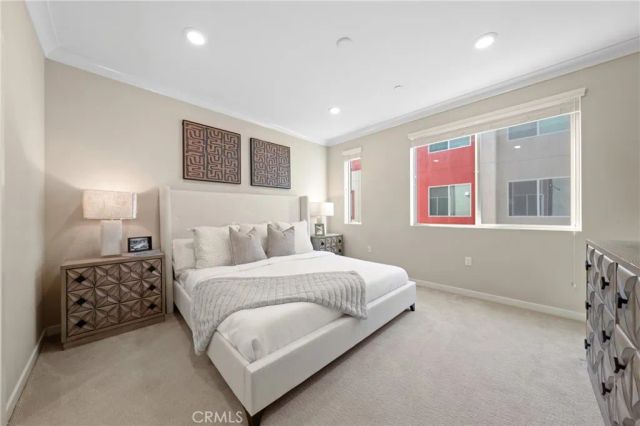 127 Bowery, Irvine, CA 92612