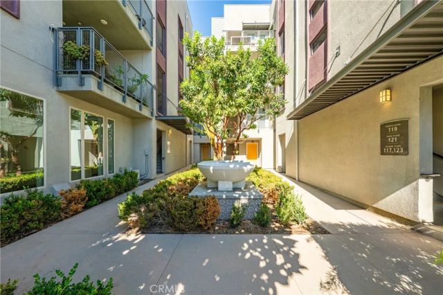 127 Bowery, Irvine, CA 92612