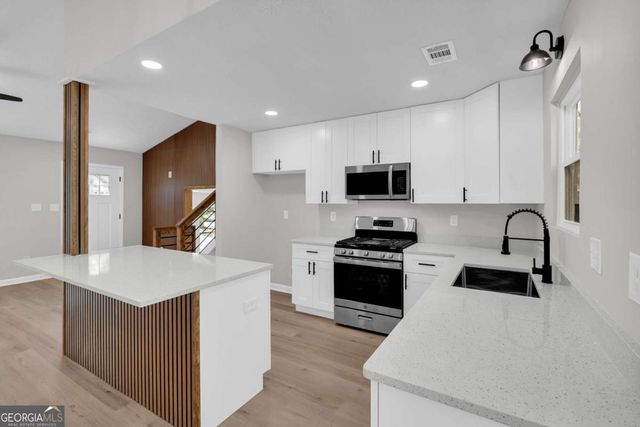 4592 Garden Hills Drive, Stone Mountain, GA 30083