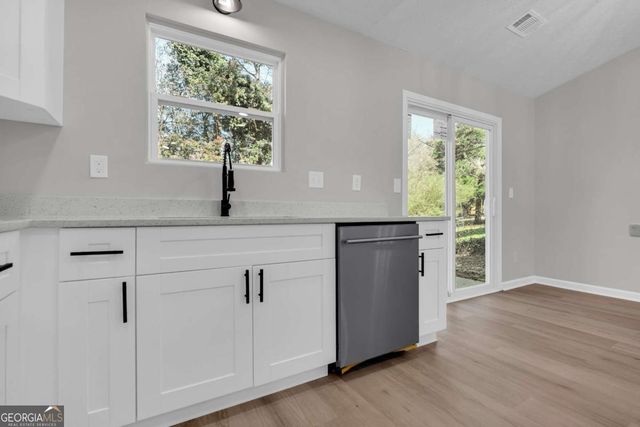 4592 Garden Hills Drive, Stone Mountain, GA 30083