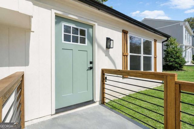 4592 Garden Hills Drive, Stone Mountain, GA 30083