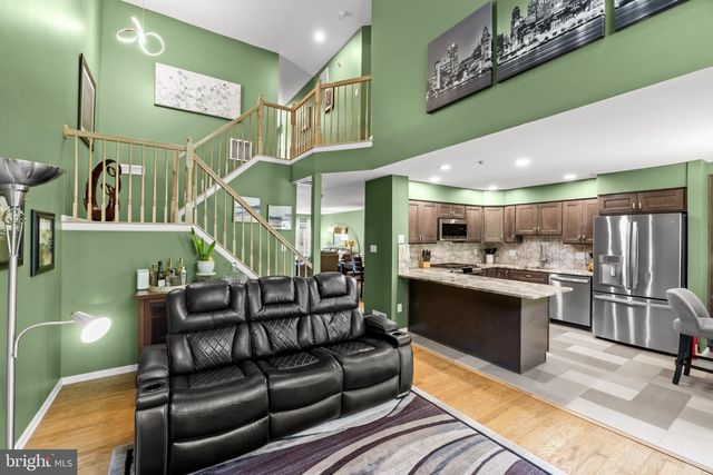114 BUCKINGHAM WAY, Mount Laurel, NJ 08054