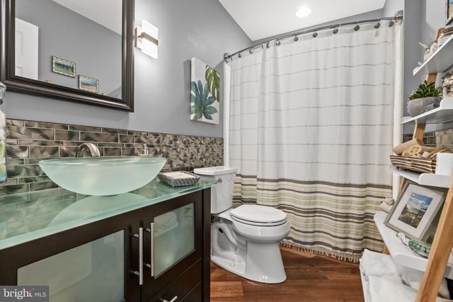 114 BUCKINGHAM WAY, Mount Laurel, NJ 08054