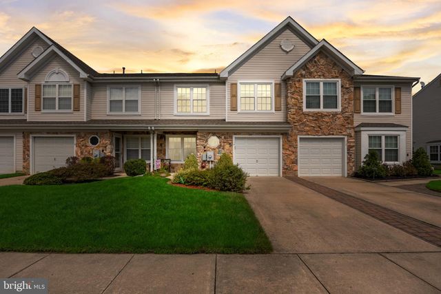 114 BUCKINGHAM WAY, Mount Laurel, NJ 08054