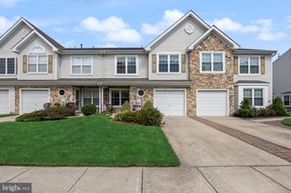 114 BUCKINGHAM WAY, Mount Laurel, NJ 08054
