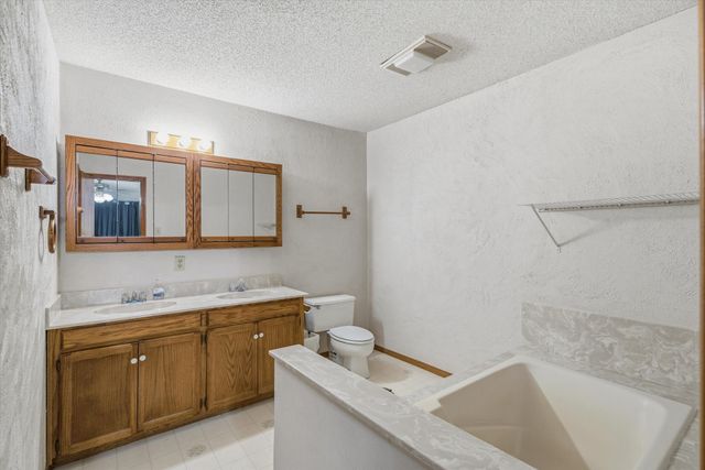 460 Vz County Road 1134, Fruitvale, TX 75127