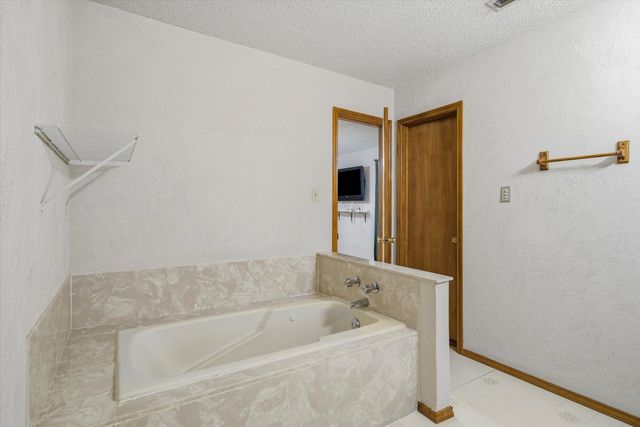 460 Vz County Road 1134, Fruitvale, TX 75127