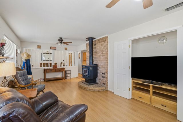 460 Vz County Road 1134, Fruitvale, TX 75127