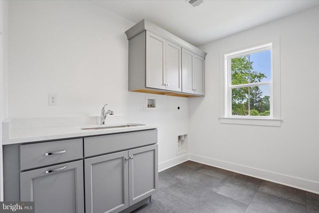 634 HIGHLAND AVE, Malvern, PA 19355