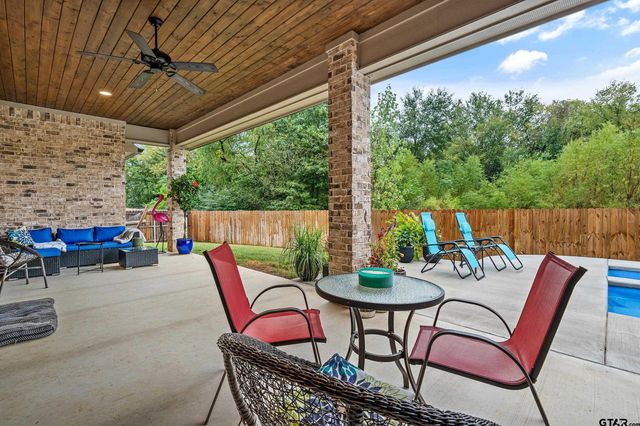 4212 Indian Creek Ct, Tyler, TX 75703