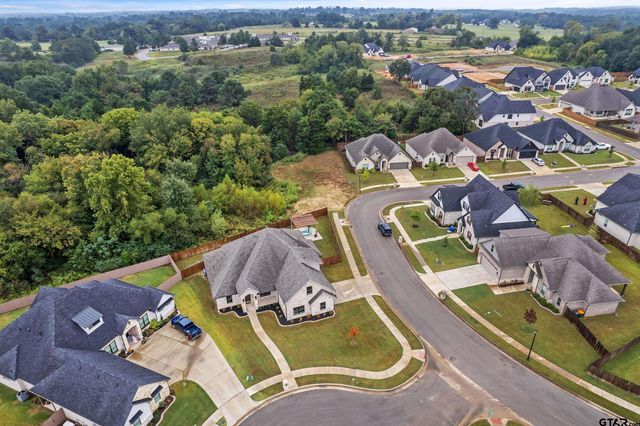 4212 Indian Creek Ct, Tyler, TX 75703