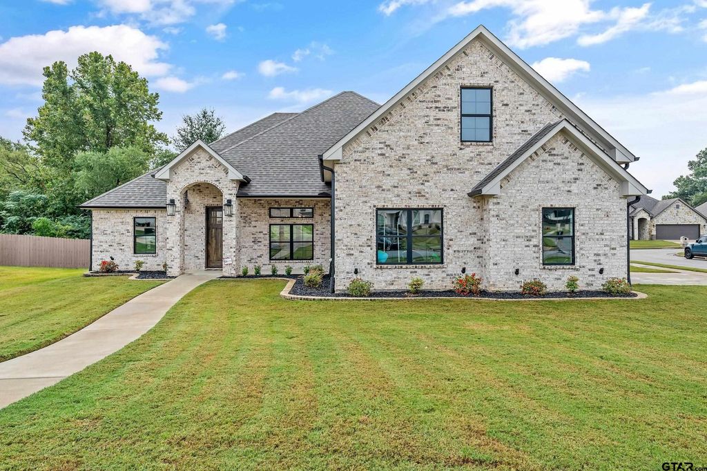 4212 Indian Creek Ct, Tyler, TX 75703