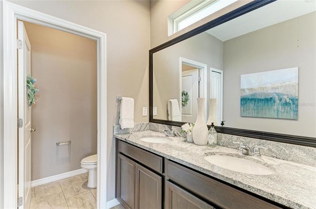 5635 LOS ROBLES COURT, Palmetto, FL 34221