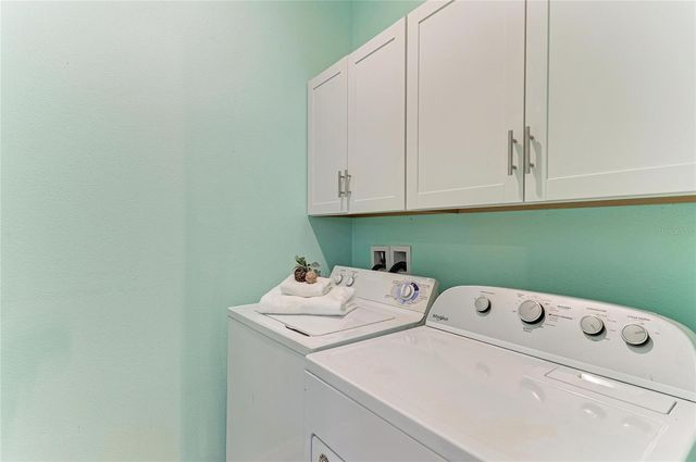 5635 LOS ROBLES COURT, Palmetto, FL 34221