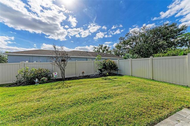 5635 LOS ROBLES COURT, Palmetto, FL 34221