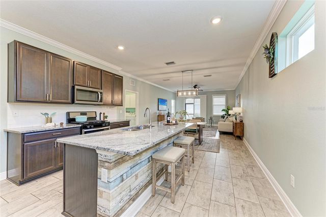 5635 LOS ROBLES COURT, Palmetto, FL 34221