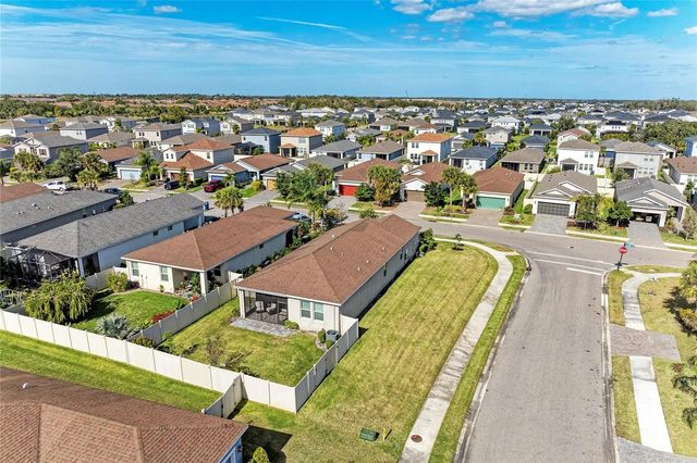 5635 LOS ROBLES COURT, Palmetto, FL 34221