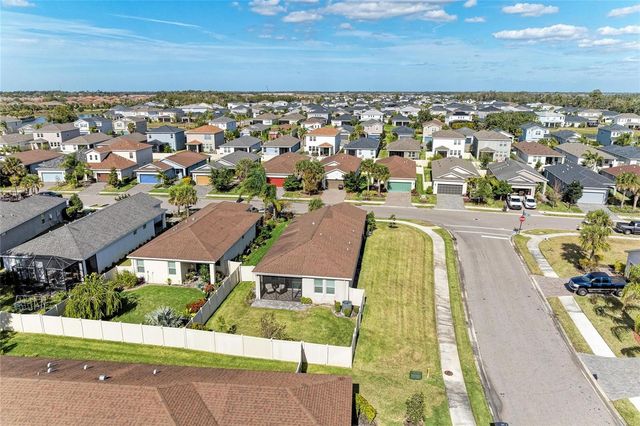 5635 LOS ROBLES COURT, Palmetto, FL 34221