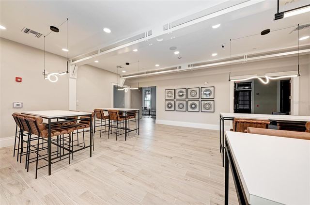 5635 LOS ROBLES COURT, Palmetto, FL 34221