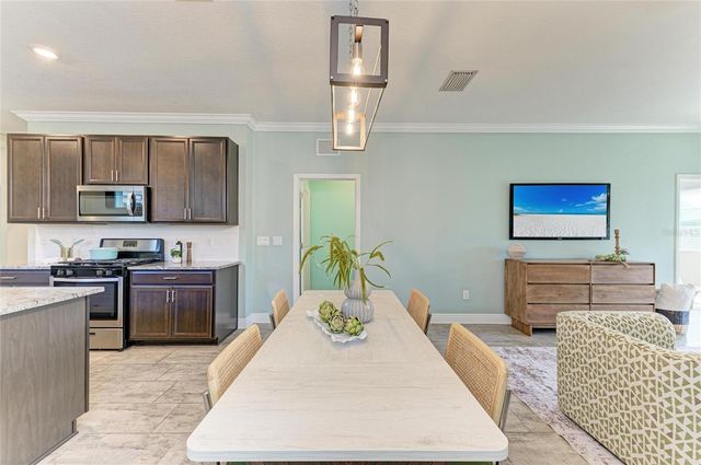 5635 LOS ROBLES COURT, Palmetto, FL 34221