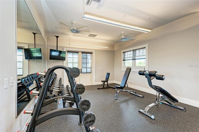 5635 LOS ROBLES COURT, Palmetto, FL 34221