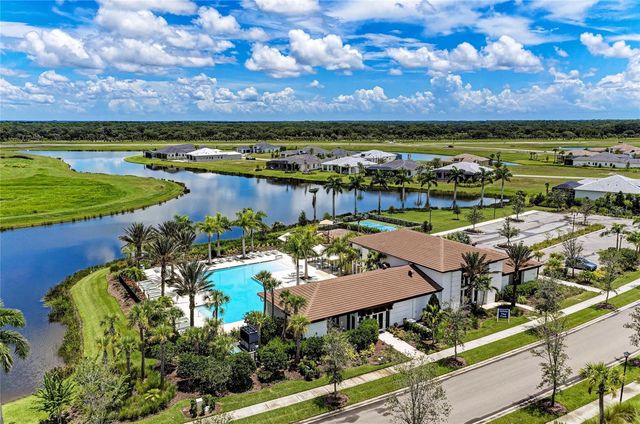 5635 LOS ROBLES COURT, Palmetto, FL 34221