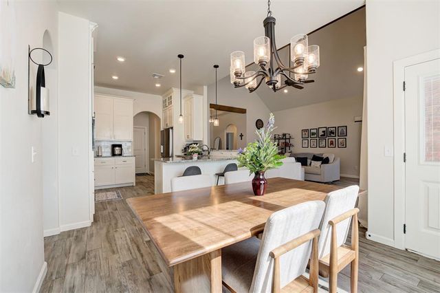 1724 W Trout Way, Mustang, OK 73064