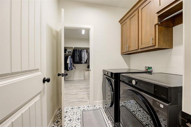 1724 W Trout Way, Mustang, OK 73064