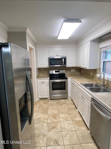 270 Azalea Court, Brandon, MS 39047
