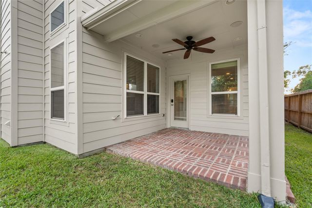 13726 Sandy Bend Court, Houston, TX 77044