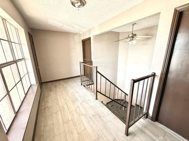 12100 Overbrook Lane 17D, Houston, TX 77077