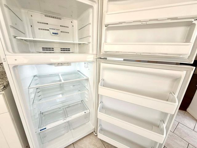 12100 Overbrook Lane 17D, Houston, TX 77077