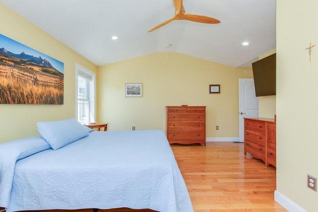 61 Sagewood Drive, Pelham, NH 03076